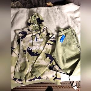 Mens HEAVY Adidas "Camouflage" Collection Sweatsuit, BNWT, HOODIE XL, PANTS 2XL